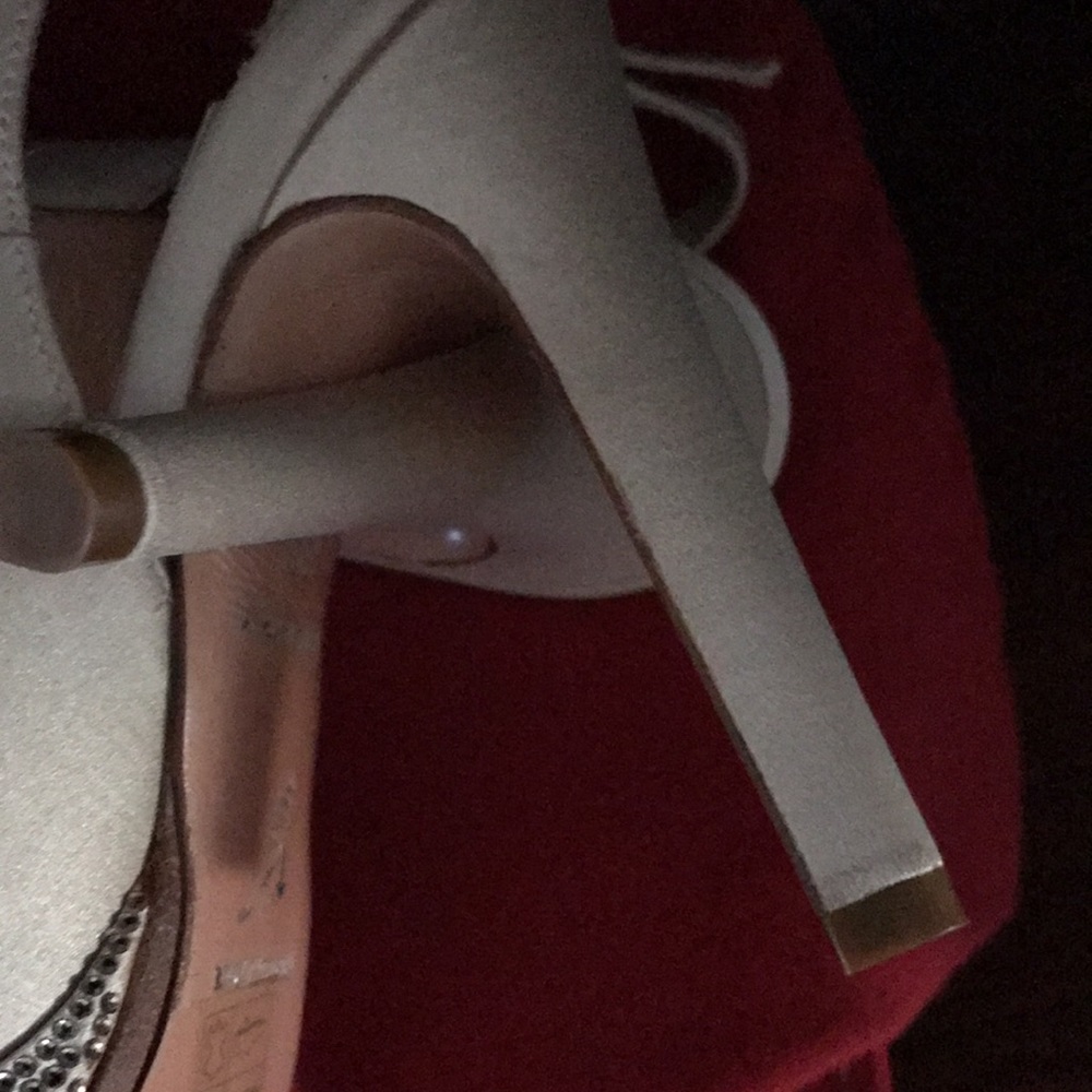 Rene Caovilla Satin Rhinestone embellished pump - Picture 6 of 13